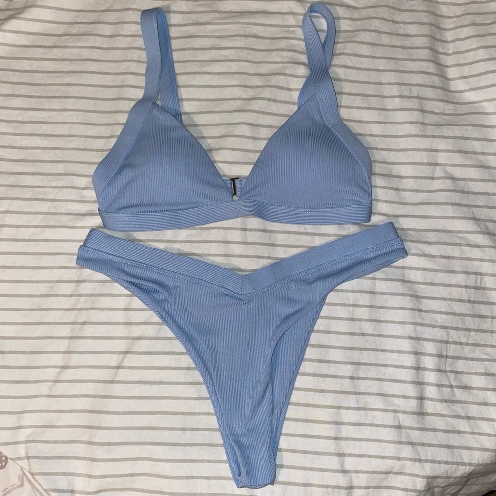 Ribbed Triangle High Cut Bikini